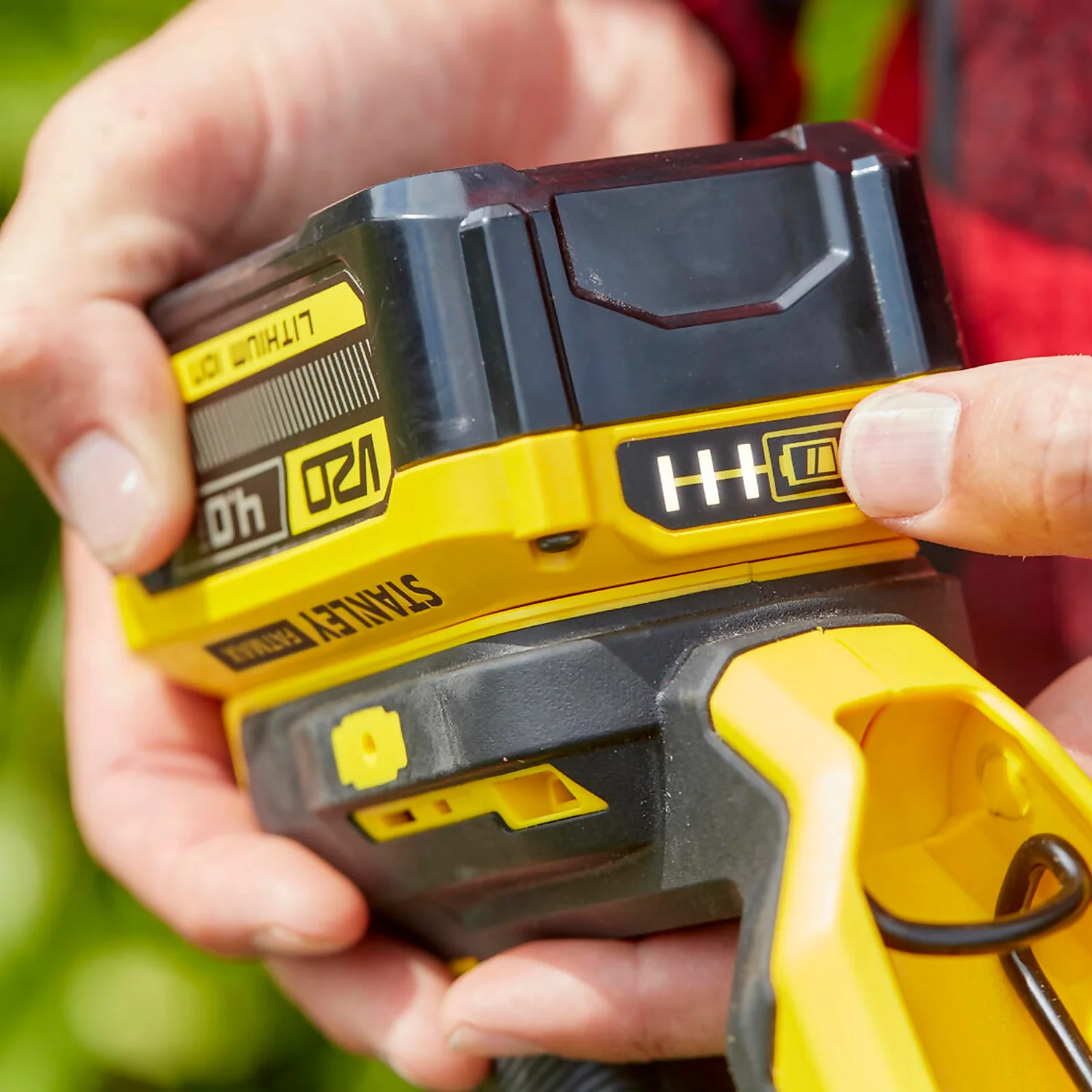 STANLEY FATMAX V20 18V Cordless 33Cm String Trimmer (Sfmcst933M1-Gb) STANLEY FATMAX V20 18V Cordless 33Cm String Trimmer (Sfmcst933M1-Gb) -Deals Furniture Store 12882301 4254843589282718